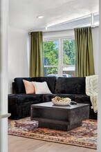 1004 Airport Blvd in San Jose, CA - Building Photo - Building Photo