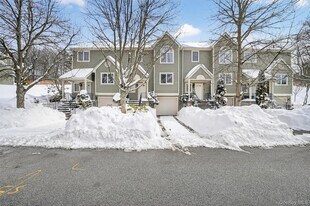 2003 Regent Dr in Mt Kisco, NY - Building Photo