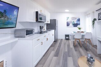 790 NW 60th St in Miami, FL - Building Photo - Building Photo