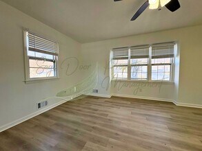 7614 Elm Ave in Raytown, MO - Building Photo - Building Photo