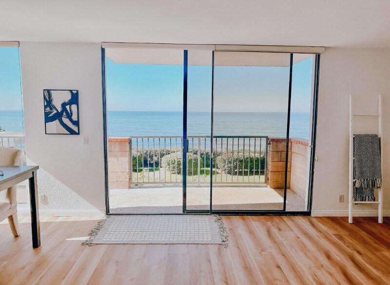424 Stratford Ct in Del Mar, CA - Building Photo