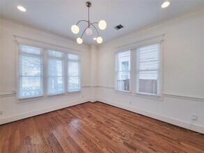 704 E 9th St in Houston, TX - Building Photo - Building Photo