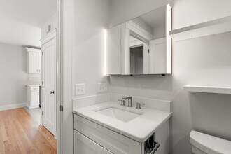 44 Winter St, Unit 1 in Medford, MA - Building Photo - Building Photo
