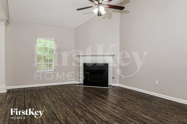 1071 Quail Hunt Dr in Riverdale, GA - Foto de edificio - Building Photo