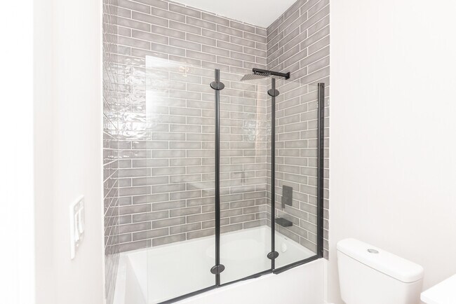 1907 S Racine Ave, Unit 2 in Chicago, IL - Building Photo - Building Photo