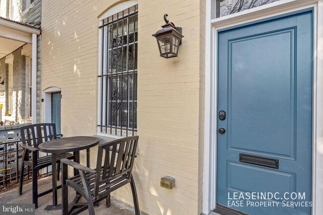 1364 North Carolina Ave NE in Washington, DC - Building Photo - Building Photo
