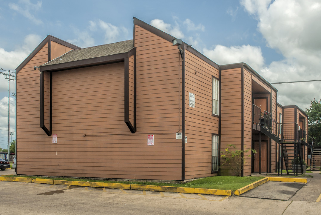 Westbury Park Apartments in Houston, TX - Building Photo