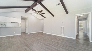 3008 Columbia St in Baytown, TX - Building Photo - Building Photo