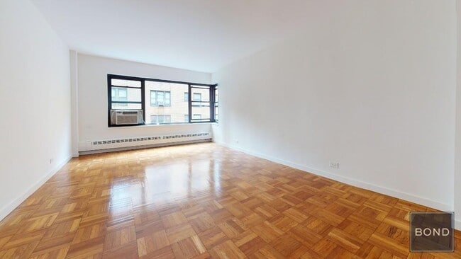 property at 412 E 55th St