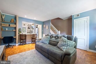 1021 S Barton St in Arlington, VA - Building Photo - Building Photo