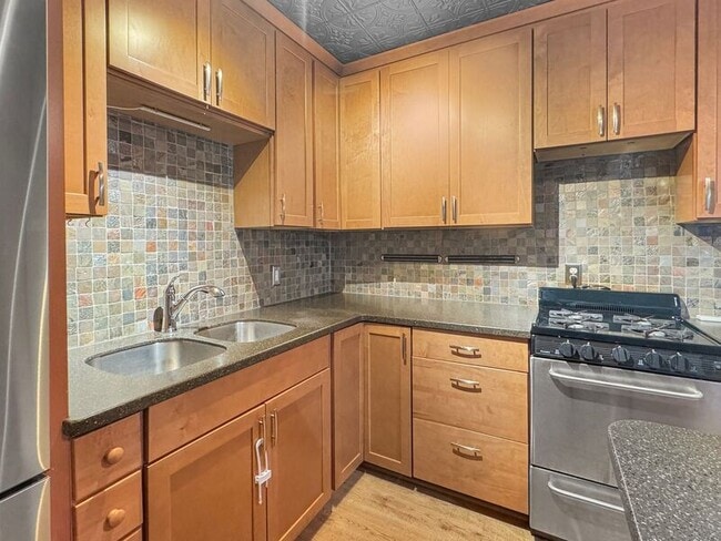 127 E 47th St in Tulsa, OK - Building Photo - Building Photo