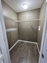155 Edwards Dr SW in Edmonton, AB - Building Photo - Building Photo