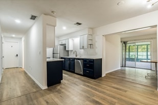 3960 Juanita St in Cocoa, FL - Building Photo