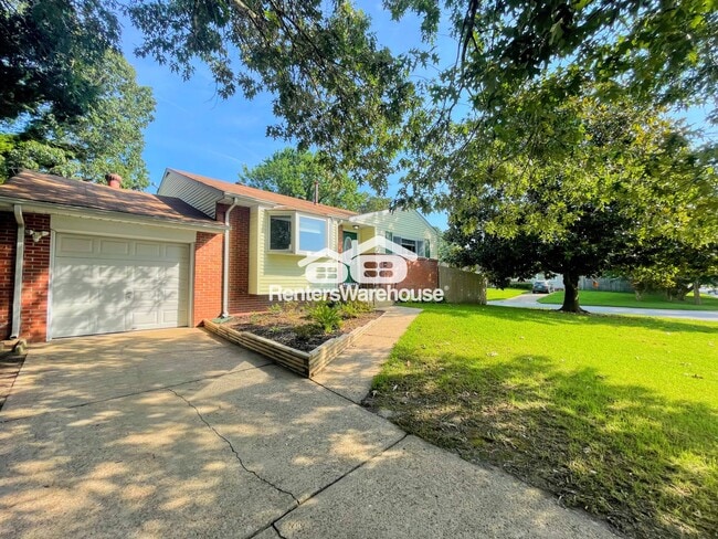 4960 Clover St, Unit Unit 2 in Virginia Beach, VA - Building Photo - Building Photo