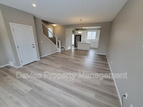 20821-2019A 19A Ave NW in Edmonton, AB - Building Photo - Building Photo