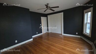 202 Hildreth St in Lowell, MA - Building Photo - Building Photo