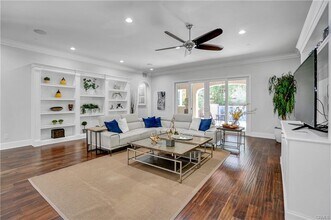 54 Clifford in Irvine, CA - Building Photo - Building Photo