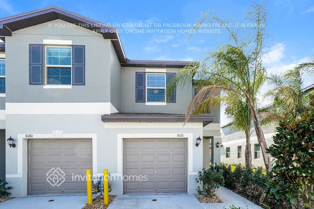 8476 Houndstooth Enclave Dr in New Port Richey, FL - Building Photo