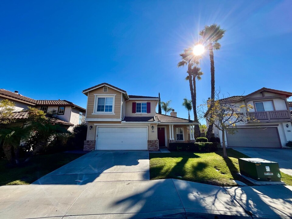 1350 Borrego Springs Rd in Chula Vista, CA - Building Photo