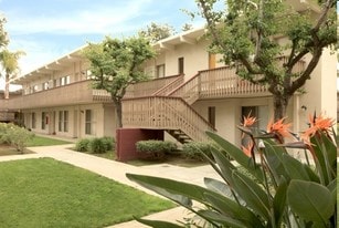 Valle at Fairway in La Mesa, CA - Building Photo