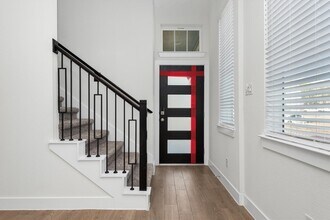 120 Red Cascade Trl in Willis, TX - Building Photo - Building Photo