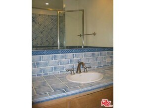 5511 Coldwater Canyon Ave in Los Angeles, CA - Building Photo - Building Photo