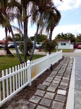 6404 SW 23rd St in Miramar, FL - Building Photo - Building Photo