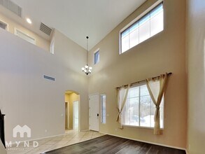 2534 W Old Paint Trail in Phoenix, AZ - Building Photo - Building Photo