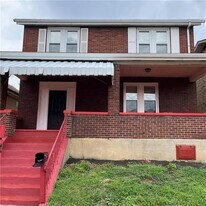 643 Waddell Ave in Clairton, PA - Building Photo