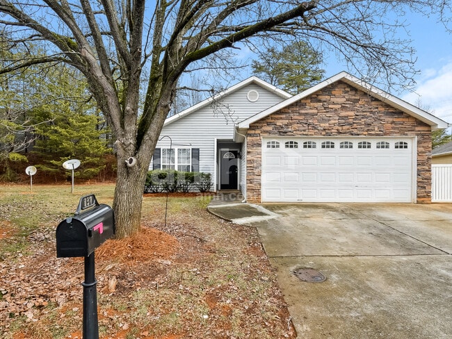 property at 137 Cameron Way Cir