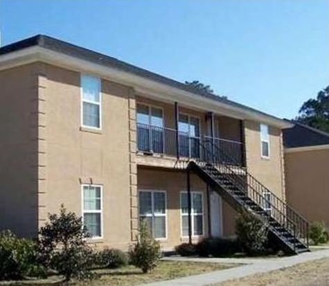 Waterfront Landing Apartments in Pembroke, GA - Building Photo