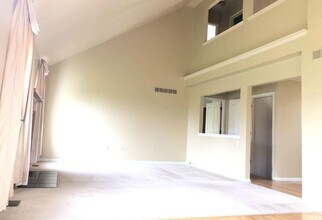 4838 Sycamore Dr in Ypsilanti, MI - Building Photo - Building Photo