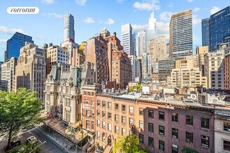 30 E 37th St in New York, NY - Building Photo - Building Photo