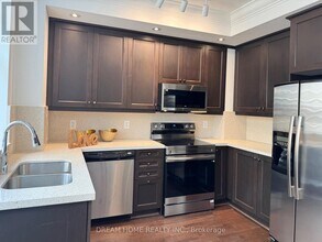 934 Mt Pleasant Rd in Toronto, ON - Building Photo - Building Photo