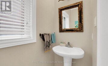 83 Timber Valley Ave in Richmond Hill, ON - Building Photo - Building Photo