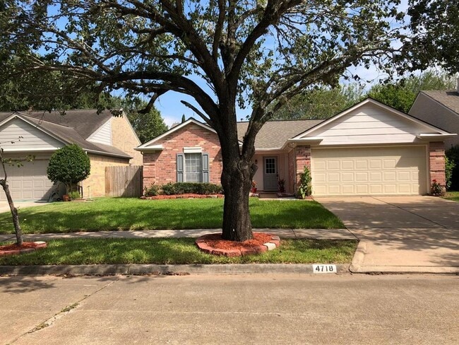 4718 Rainbow Run in Sugar Land, TX - Building Photo - Building Photo
