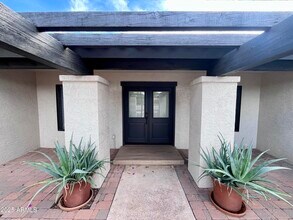 2129 E Huntington Dr in Tempe, AZ - Building Photo - Building Photo