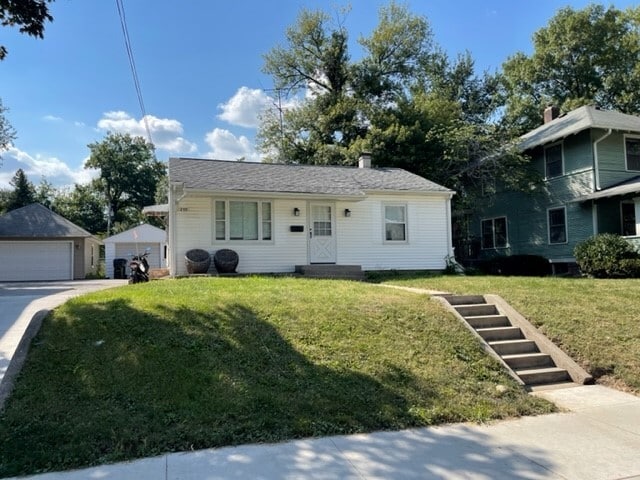 property at 233 Melrose Ct