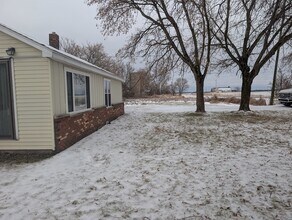 1690 W Wirtz Rd in Gladwin, MI - Building Photo - Building Photo