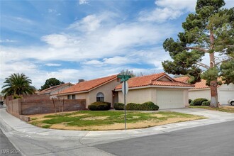 2801 Painted Rose Ln in Henderson, NV - Building Photo - Building Photo