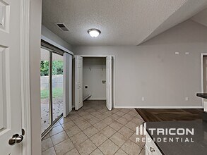3545 Nevin Brook Rd in Charlotte, NC - Building Photo - Building Photo