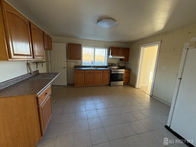 903 Park Ave in Freehold, NJ - Building Photo - Building Photo