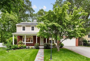 37 Oldham Rd in Arlington, MA - Building Photo