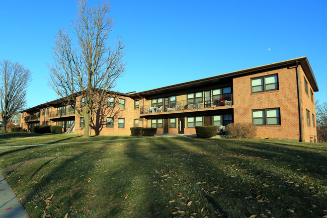 Stratford Apartments in Baltimore, MD - Building Photo - Building Photo