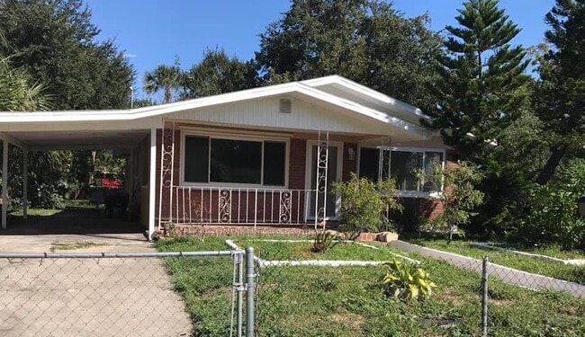 413 N Lincoln St in Daytona Beach, FL - Building Photo - Building Photo