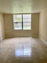 1875 W 56th St in Hialeah, FL - Building Photo - Building Photo