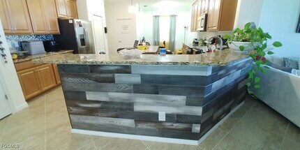 14286 Mindello Dr in Ft. Myers, FL - Building Photo - Building Photo