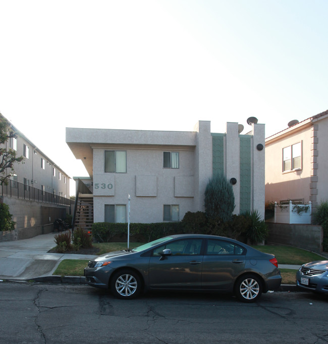 530 E Harvard Rd in Burbank, CA - Building Photo - Building Photo