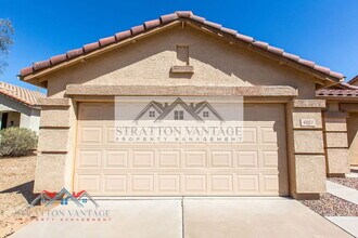 4821 N 92nd Ln in Phoenix, AZ - Building Photo - Building Photo