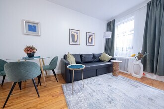 305 E 95th St in New York, NY - Foto de edificio - Building Photo